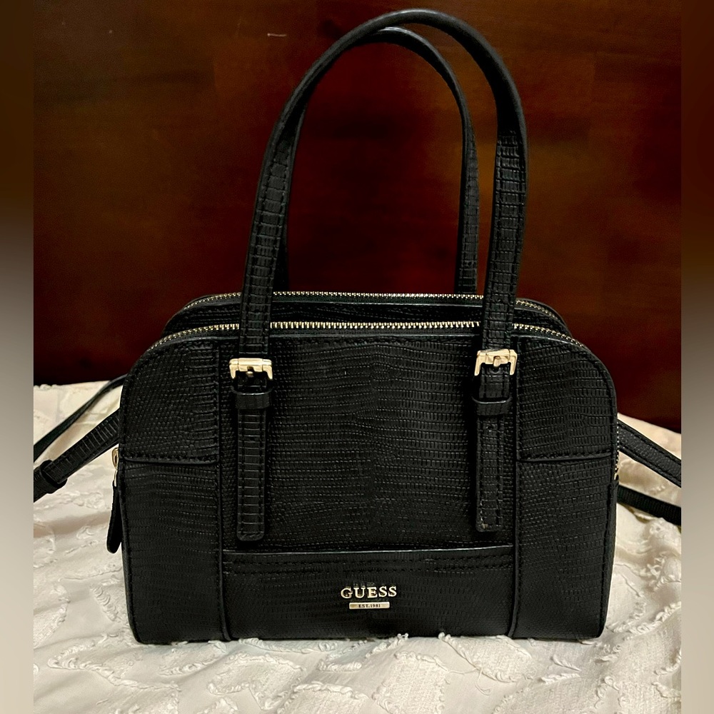 🖤Guess Satchel Crossbody Handbag 🖤